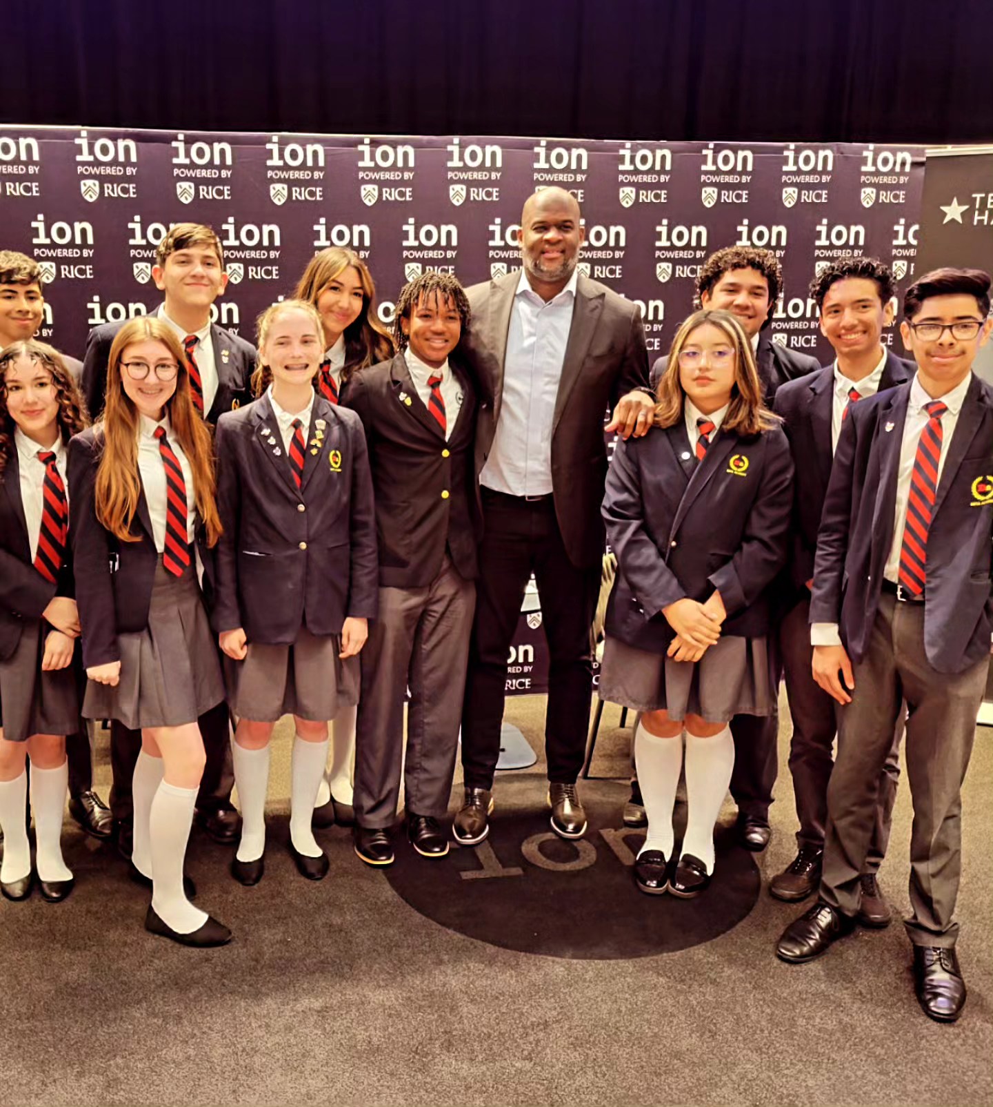 Vince Young with student scholars